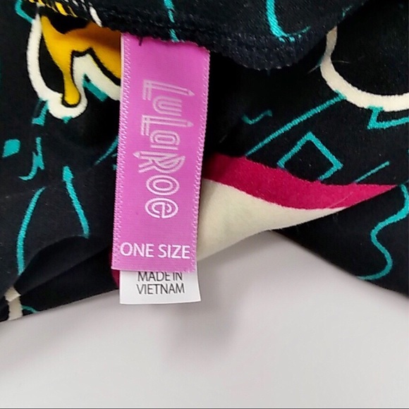 LuLaRoe Disney OS Leggings 2-10 Minnie Mouse RARE - Picture 3 of 7